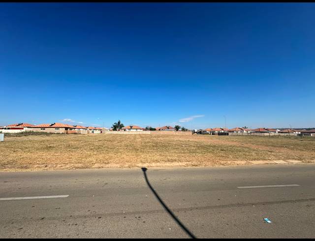 938M² VACANT LAND FOR SALE IN SOUTHERN GATEWAY